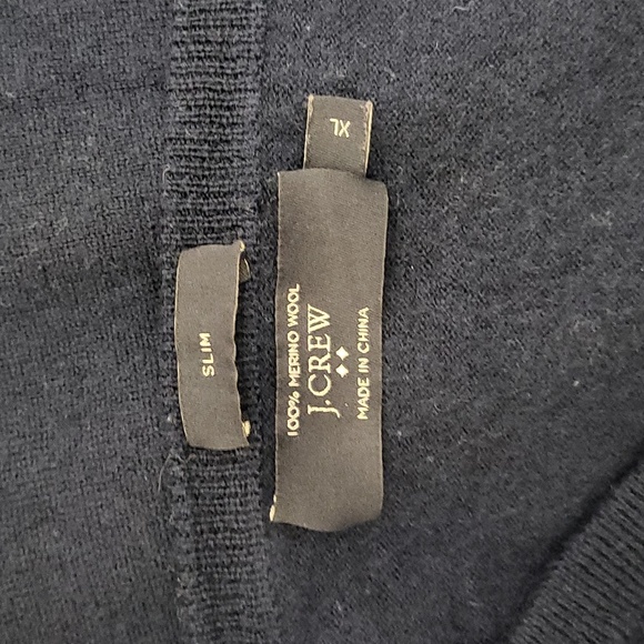 J Crew Mens XL Slim Navy Blue Merino Wool V Neck Sweater Long Sleeve Warm Soft‎ - Picture 2 of 5
